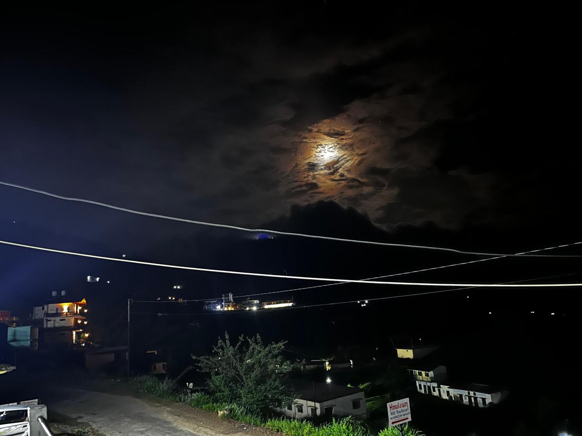 Himalayan Hill Top Resort คานาตัล ภายนอก รูปภาพ