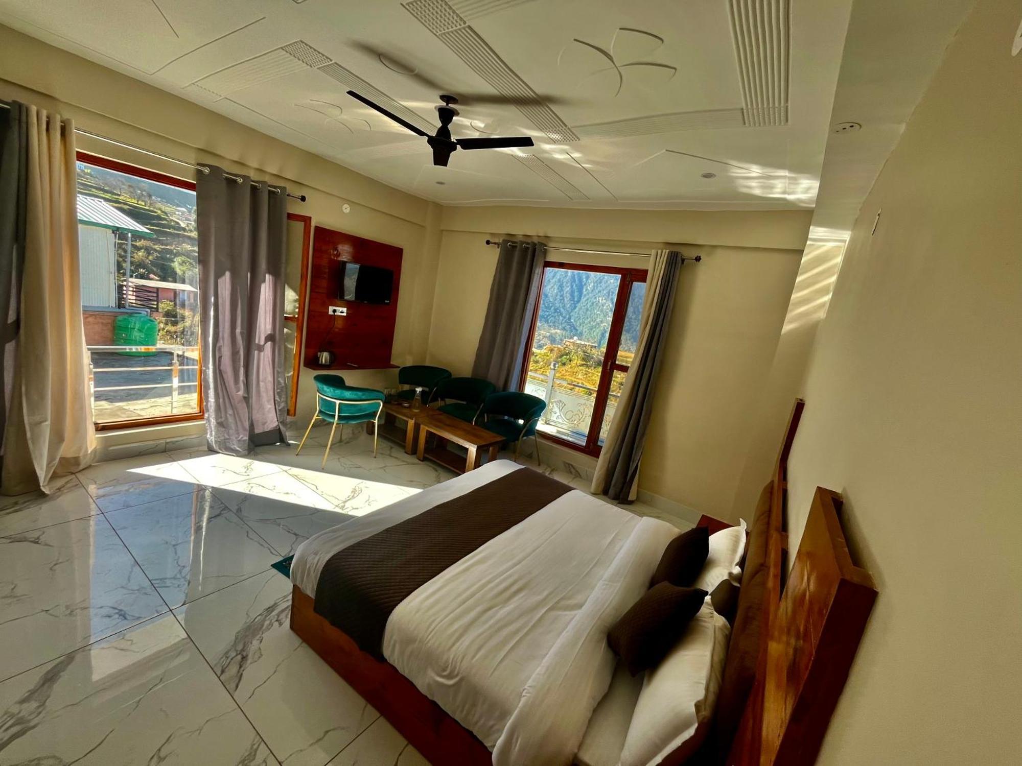 Himalayan Hill Top Resort คานาตัล ภายนอก รูปภาพ
