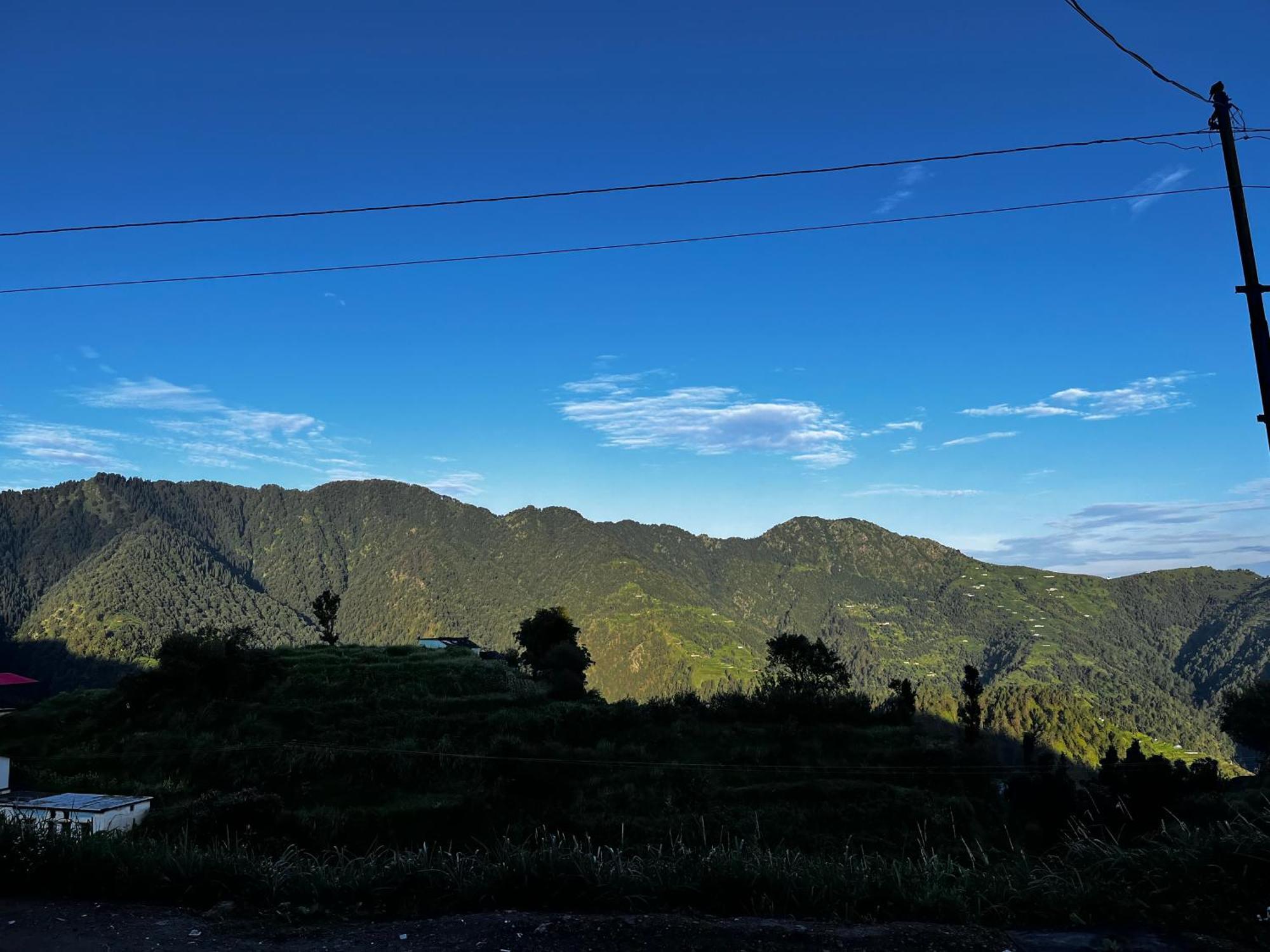 Himalayan Hill Top Resort คานาตัล ภายนอก รูปภาพ